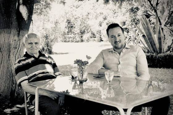 Ο Δήμαρχος Αλεξανδρούπολης σε μία όμορφη στιγμή με τον πατέρα του.